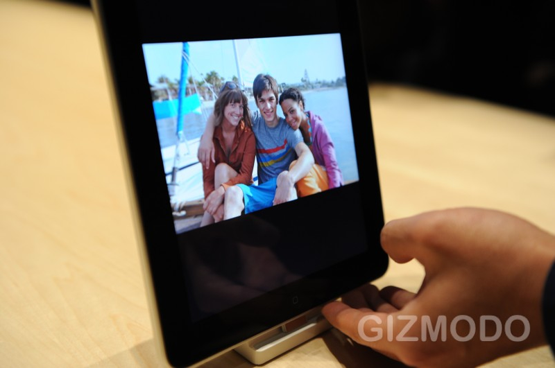 Illustration for article titled Apple iPad Hands On